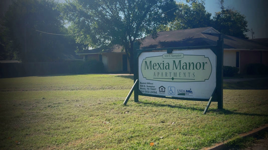 Mexia-Manor 04